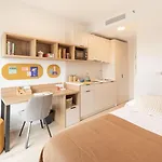 Canvas Llac Hostel